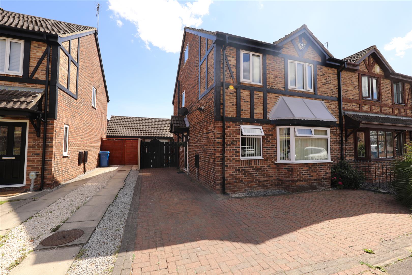 Property & Houses for Sale & Let in Hull Symonds & Greenham